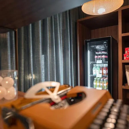 Jolly Roger Hotel