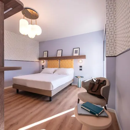 Hotel Jolly Roger