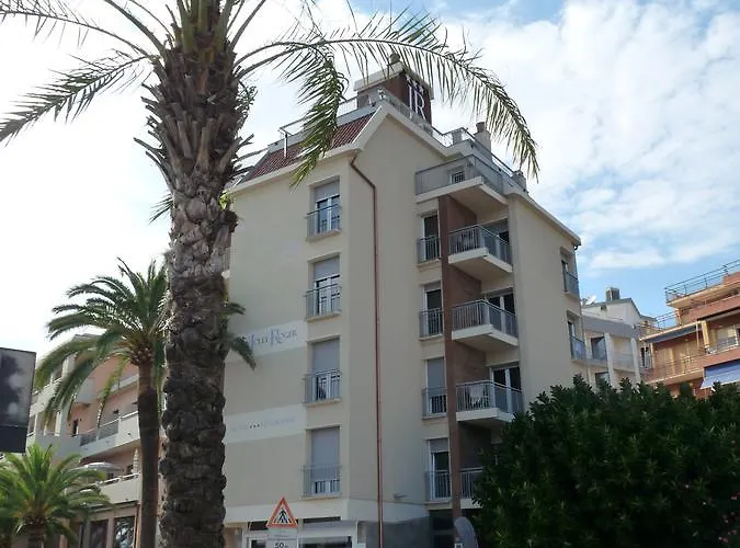 Hotel Jolly Roger 3*