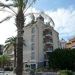 Hotel Jolly Roger 3*