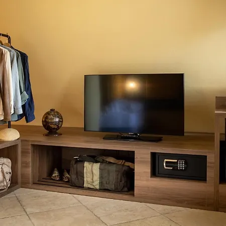 Jolly Roger 3* Pietra Ligure