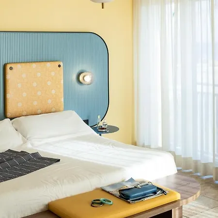 Hotel Jolly Roger 3*