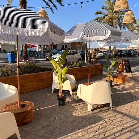 Otel Jolly Roger Pietra Ligure