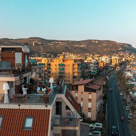 Jolly Roger 3* Pietra Ligure